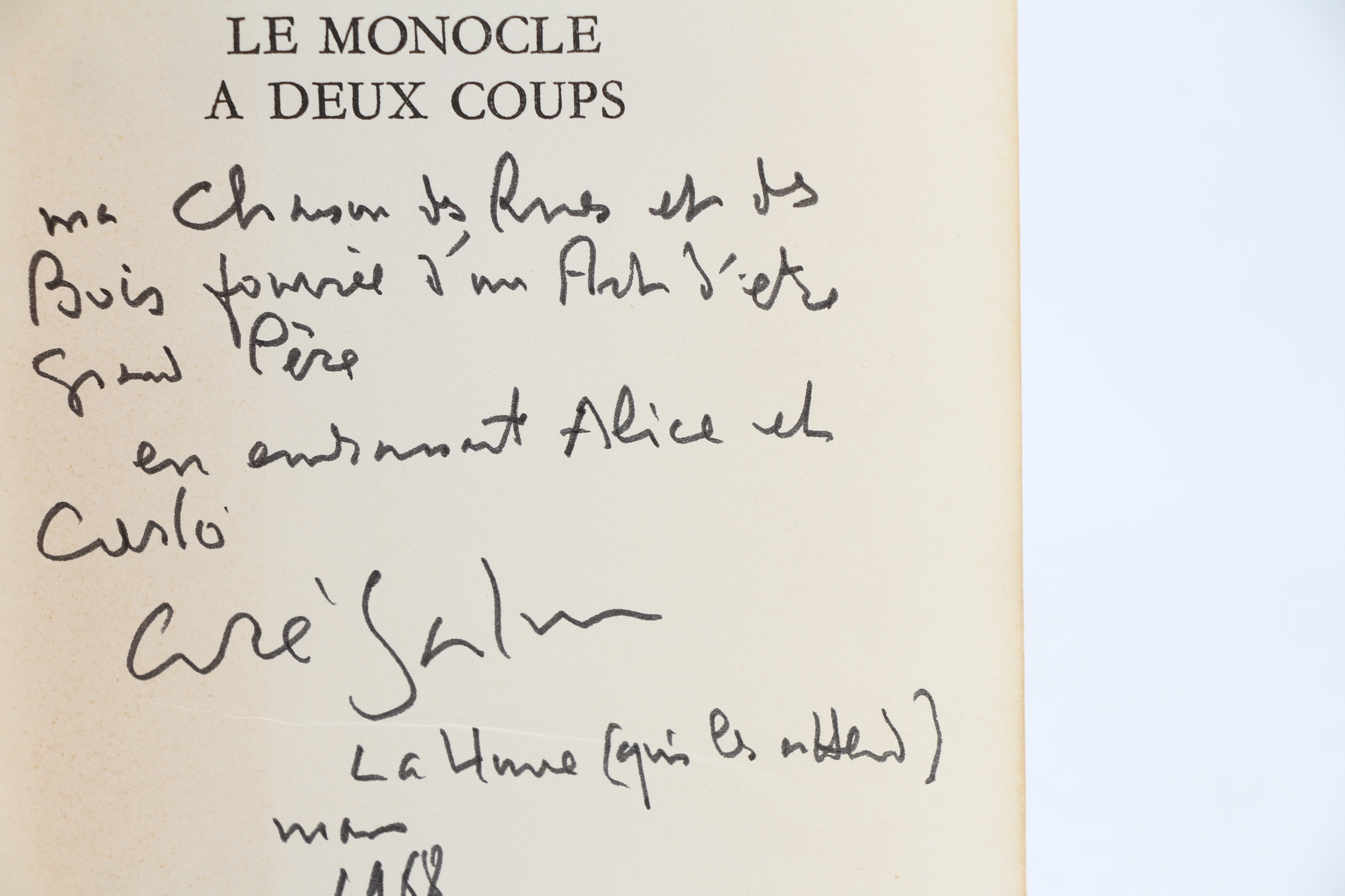 Le Monocle à deux Coups
