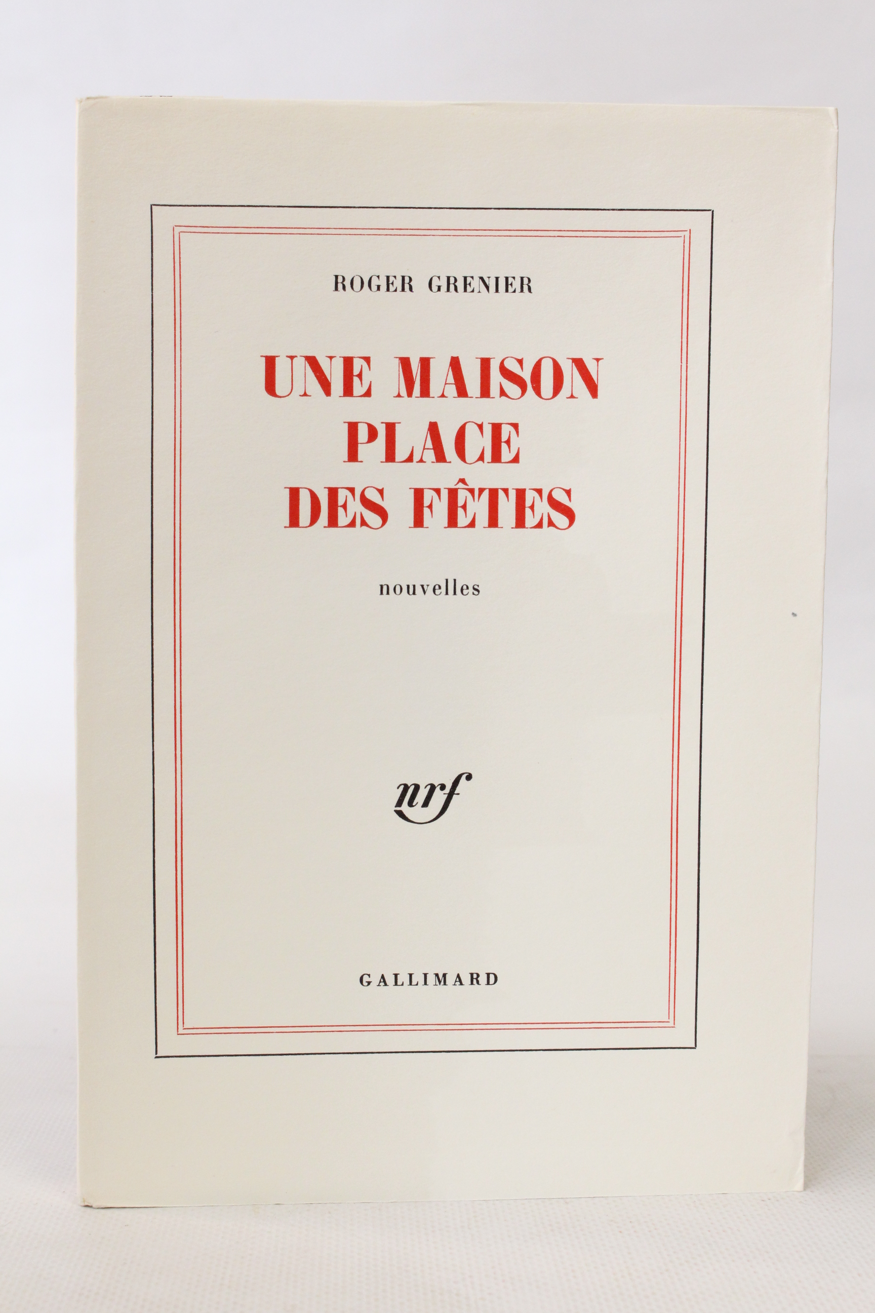 Une maison place des fêtes