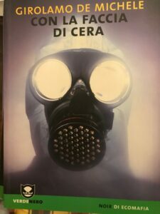 CON LA FACCIA DI CERA