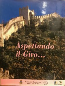 ASPETTANDO IL GIRO. MAROSTICA, UNA TERRA DI CICLISTI