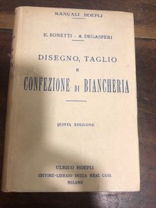 DISEGNO, TAGLIO E CONFEZIONE DI BIANCHERIA. MANUALE TEORICO PRATICO AD …