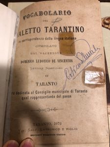 VOCABOLARIO DEL DIALETTO TARANTINO IN CORRISPONDENZA DELLA LINGUA ITALIANA