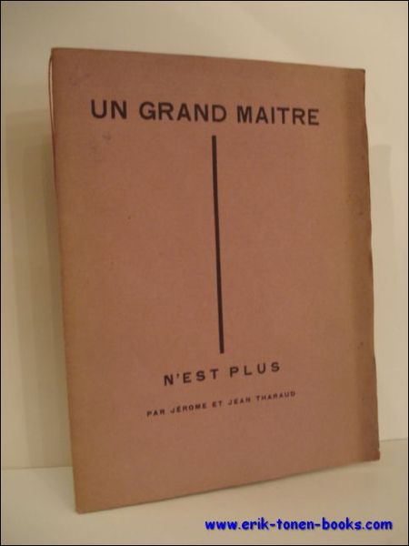 UN GRAND MAITRE N'EST PLUS,