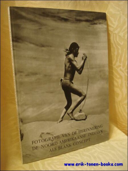 Fotografie van de herinnering, de Noord-Amerikaanse Indiaan als blank concept.