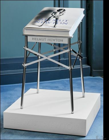 Helmut Newton BABY SUMO + bookstand by Philippe Starck.