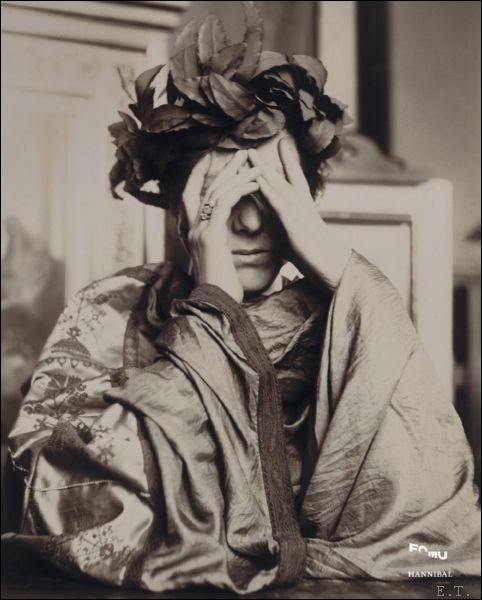 Early Gaze Ongeziene fotografie uit de 19de eeuw / Early …