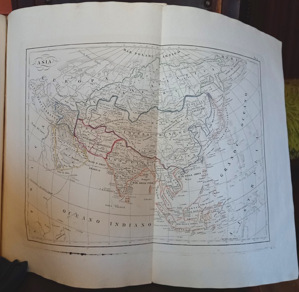 Atlante dei continenti, ottocentesco, con 8 carte geografiche, senza dati …