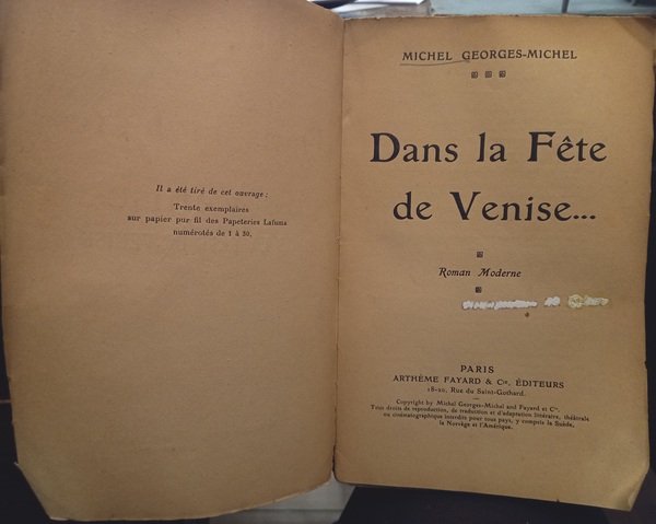 Dans la Fete de Venise . Roman Moderne