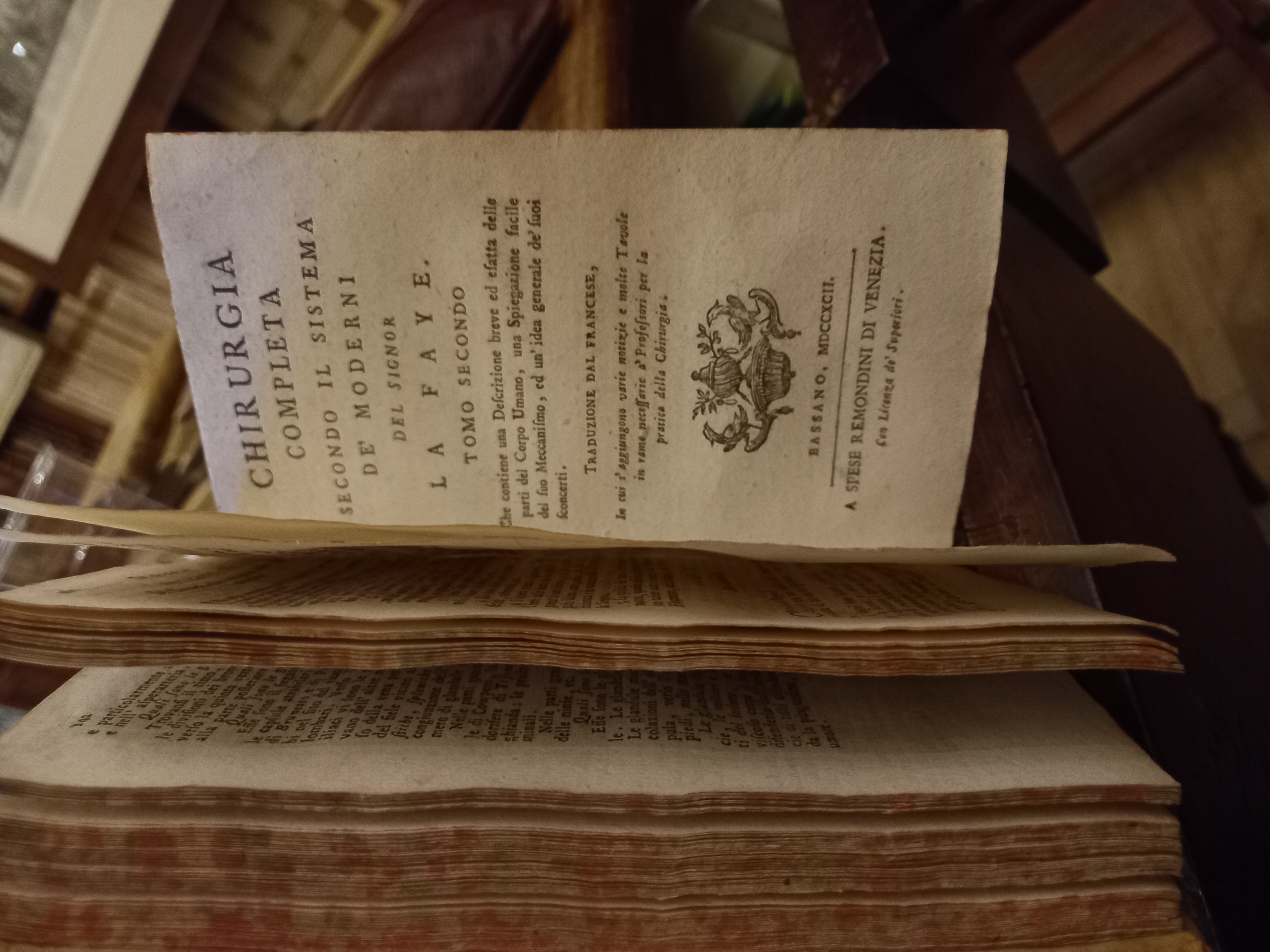 Chirurgia completa secondo il sistema de' moderni del signor La …