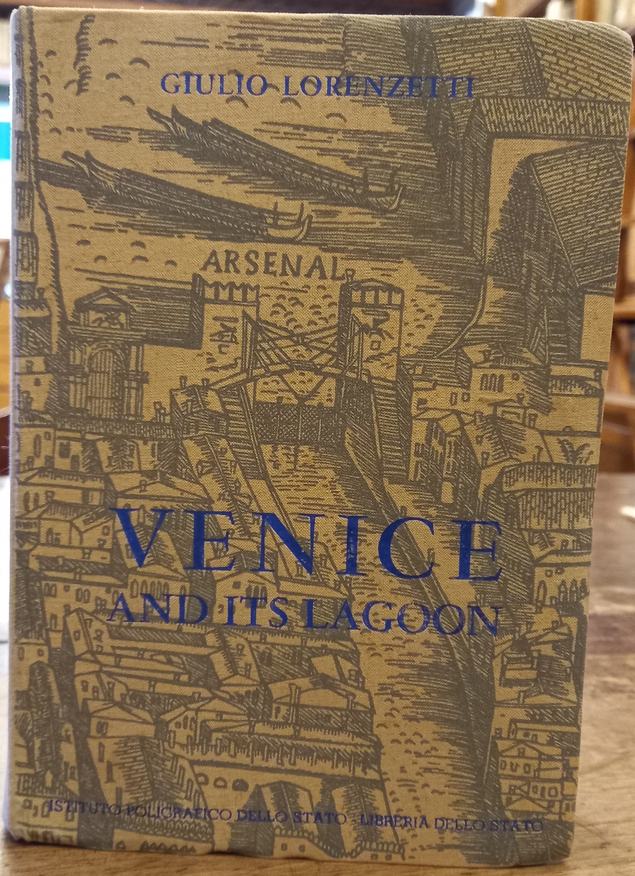 Venice and its lagoon. Historical-artistic guide, including a large map.