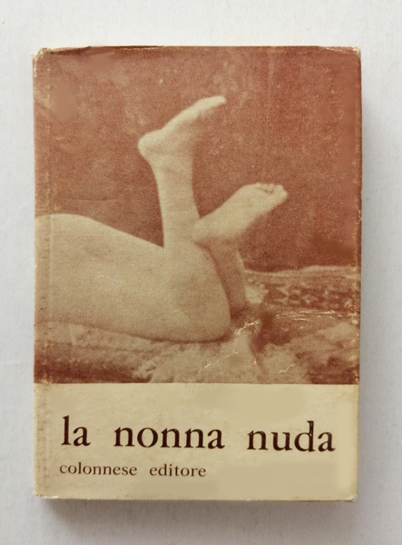 La nonna nuda