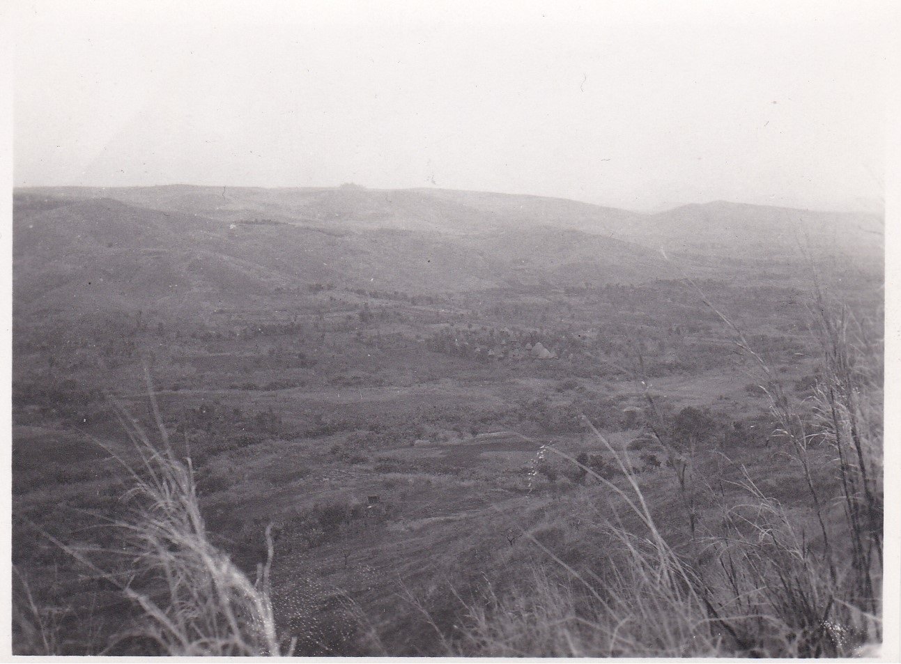 6 Original-Photographien mit Bezug zur deutschen Kolonialgeschichte in Kamerun.