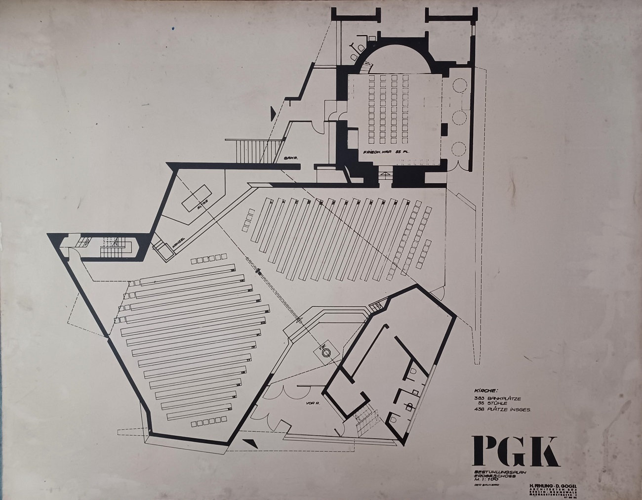 Original-Ausstellungstafel zum Bau eines Kirchengebäudes im Stil der Nachkriegsmoderne.