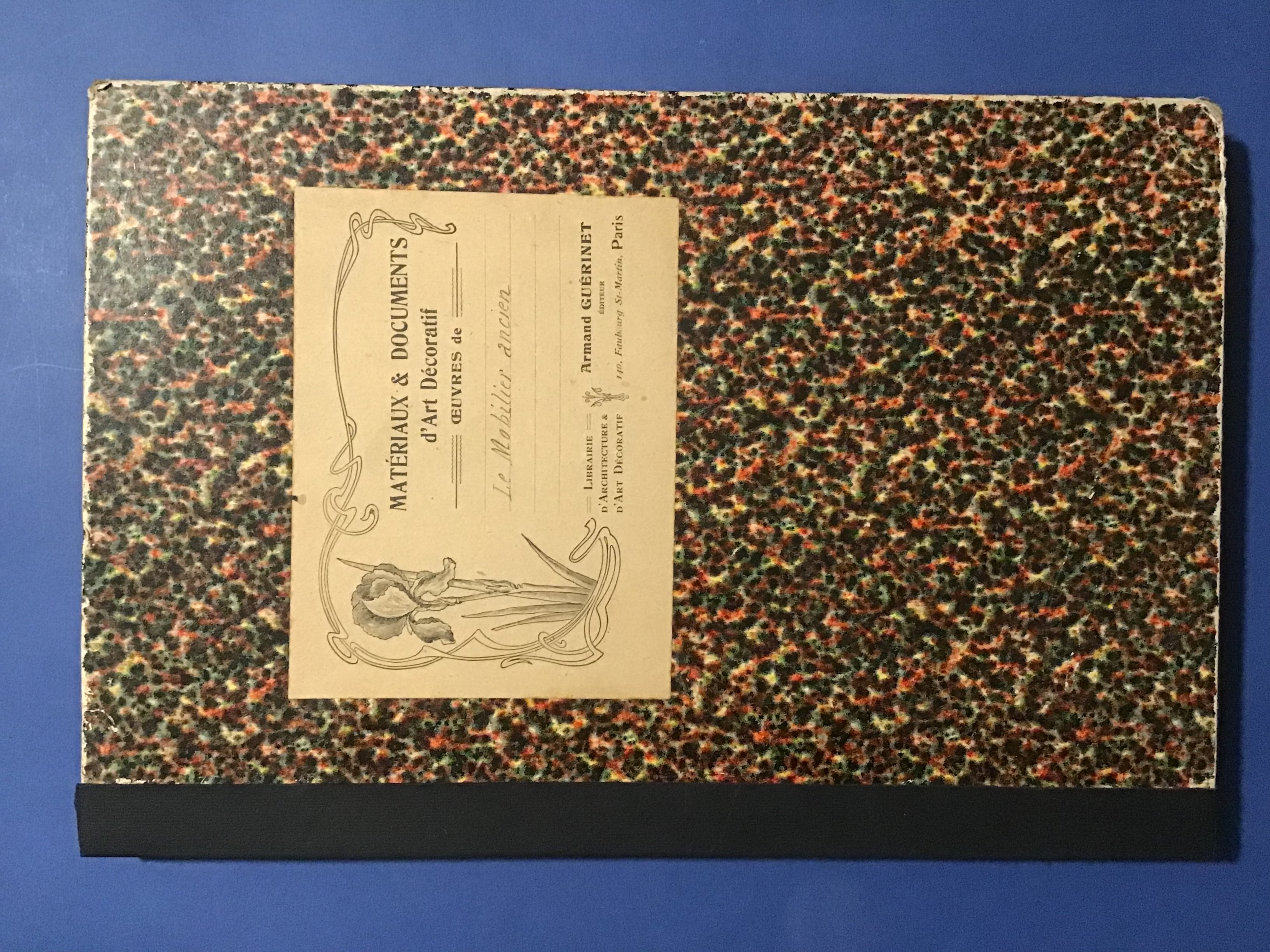 LE MOBILIER ANCIEN DE DIVERSES EPOQUES