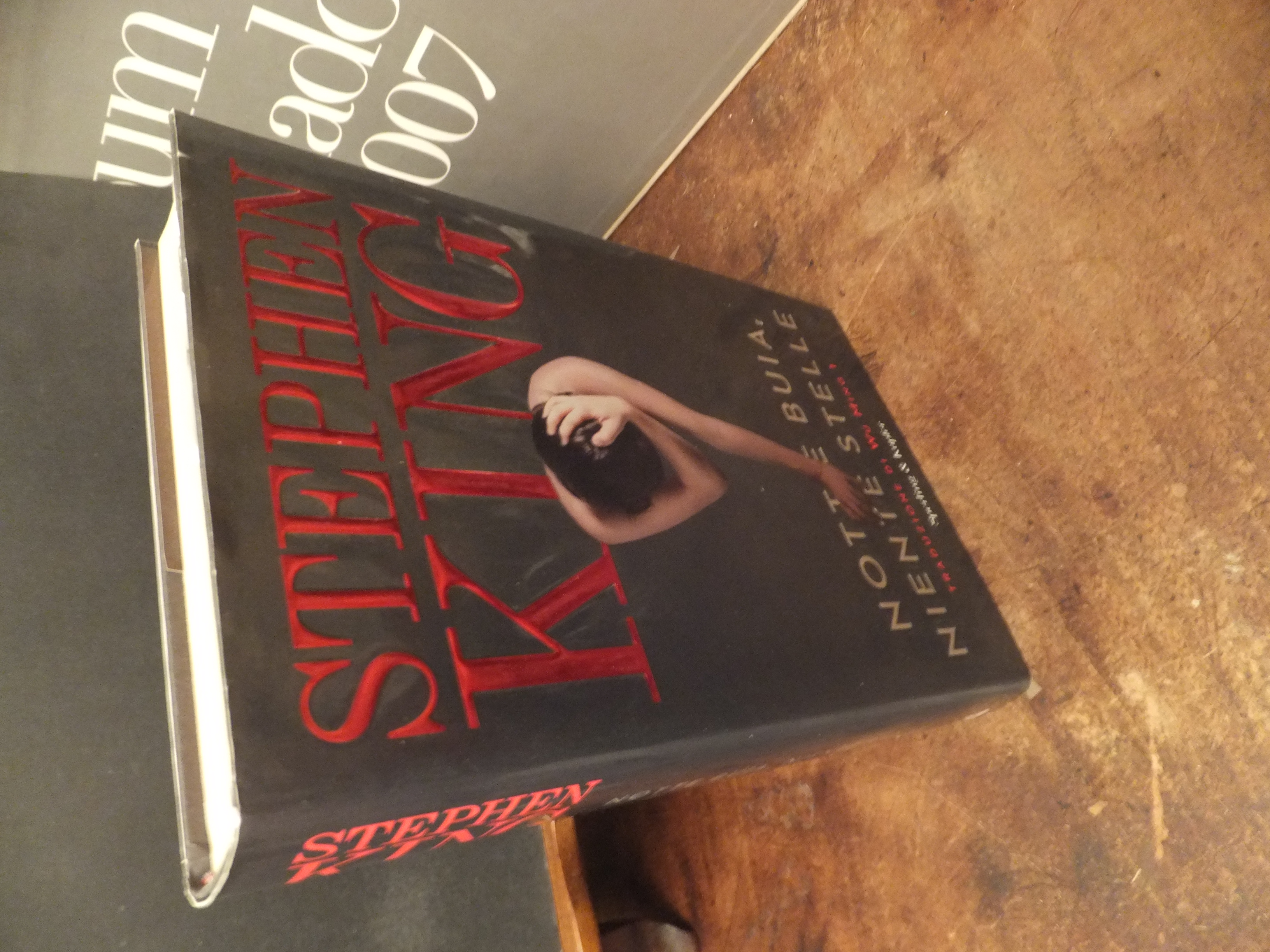 NOTTE BUIA NIENTE STELLE