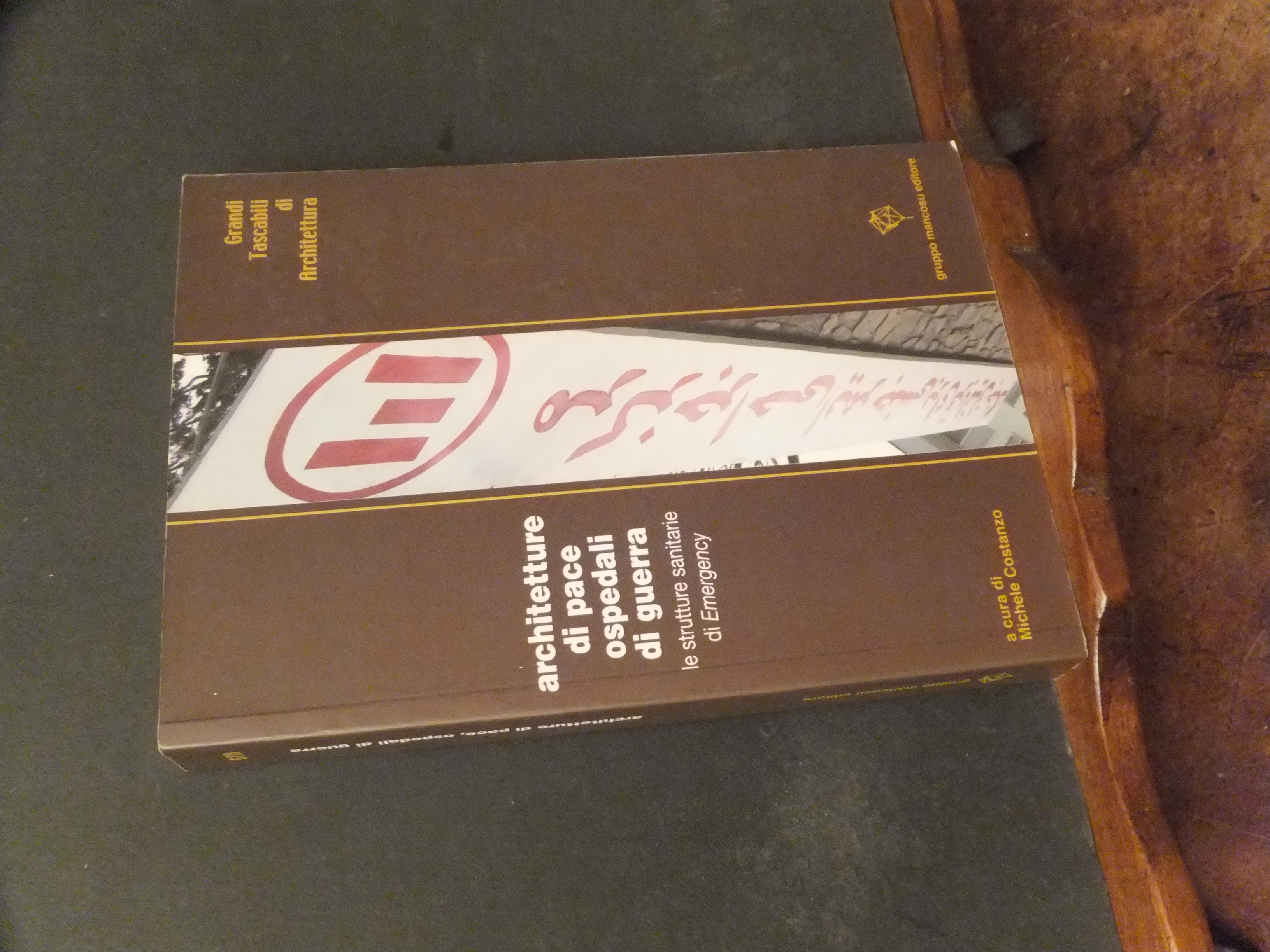ARCHITETTURE DI PACE OSPEDALI DI GUERRA