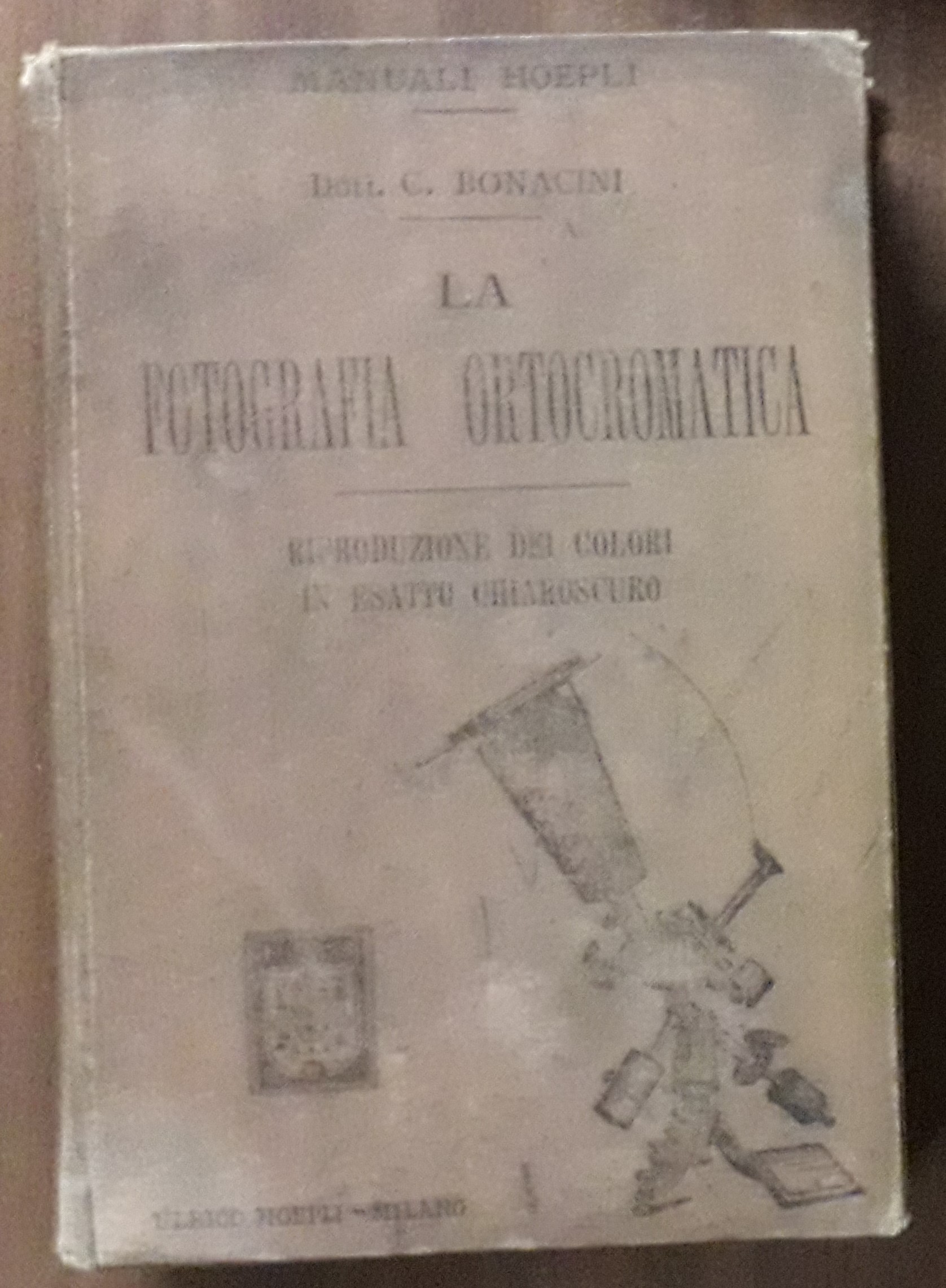 Fotografia ortocromatica Riproduzione dei colori in esatto chiaroscuro