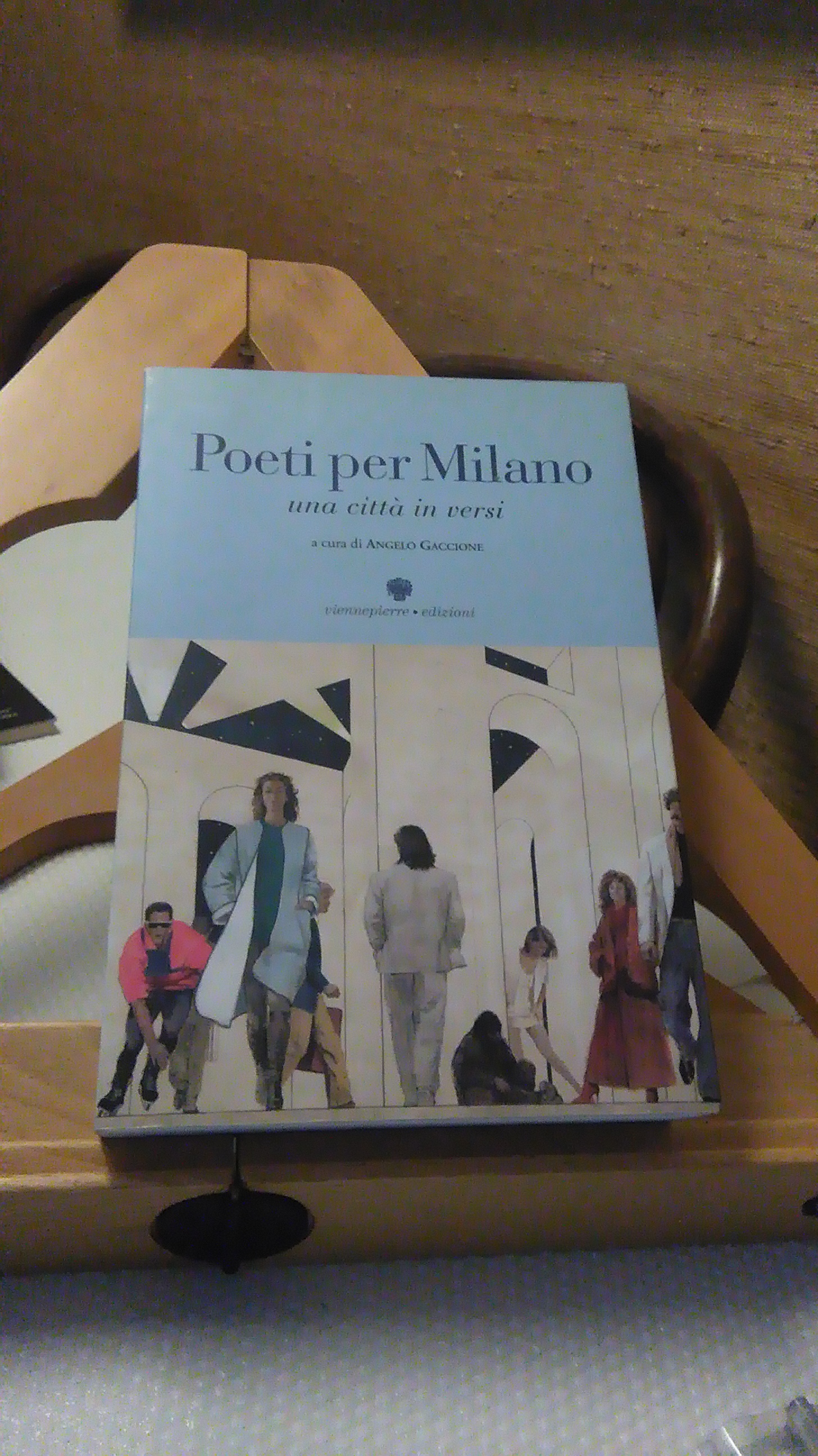 POETI PER MILANO. UNA CITTà IN VERSI