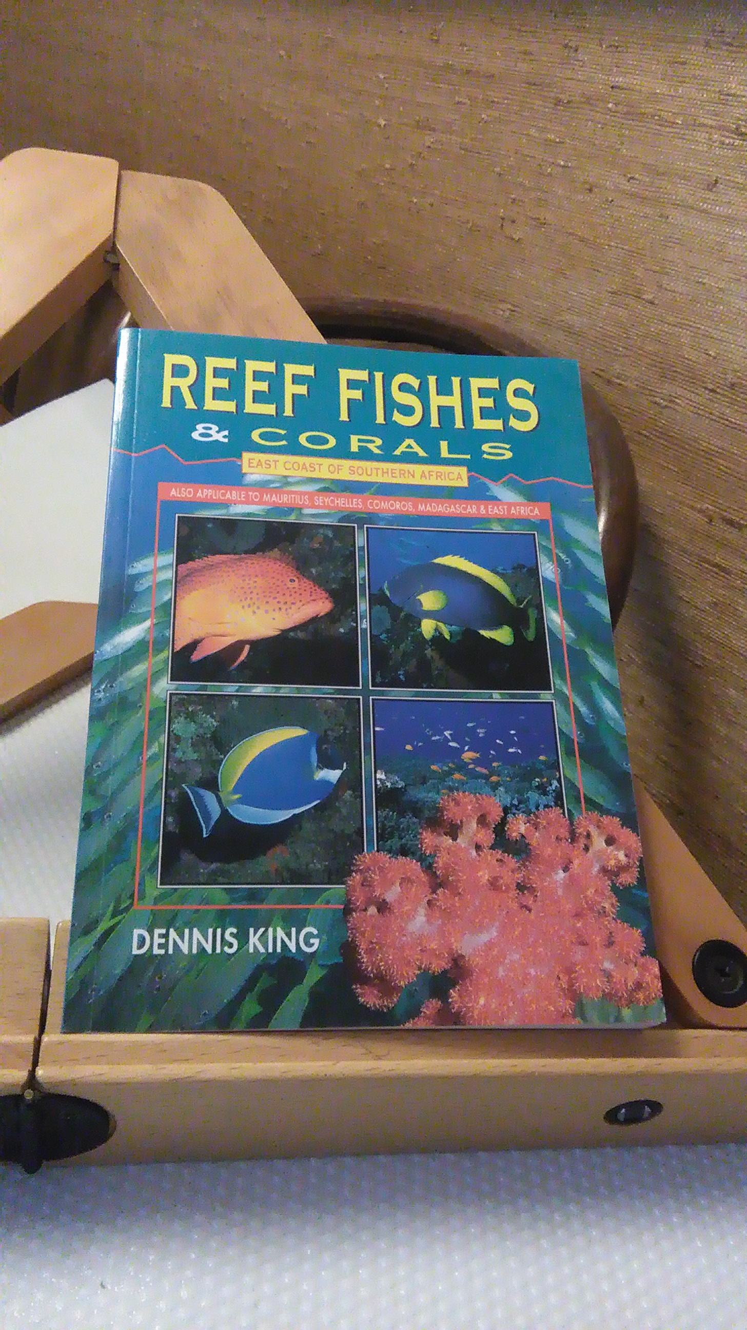 REEF FISHES & CORALS