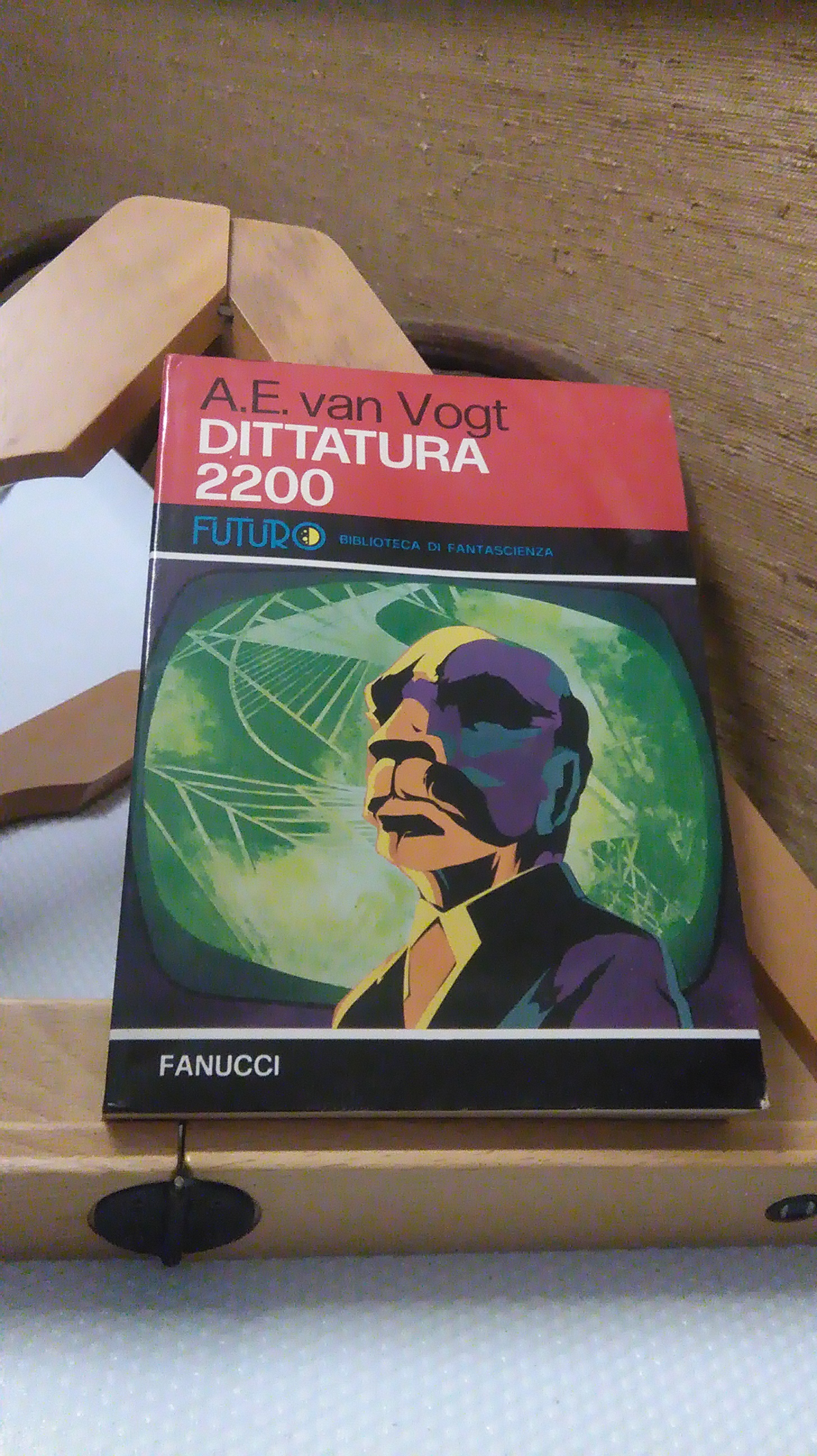 DITTATURA 2200