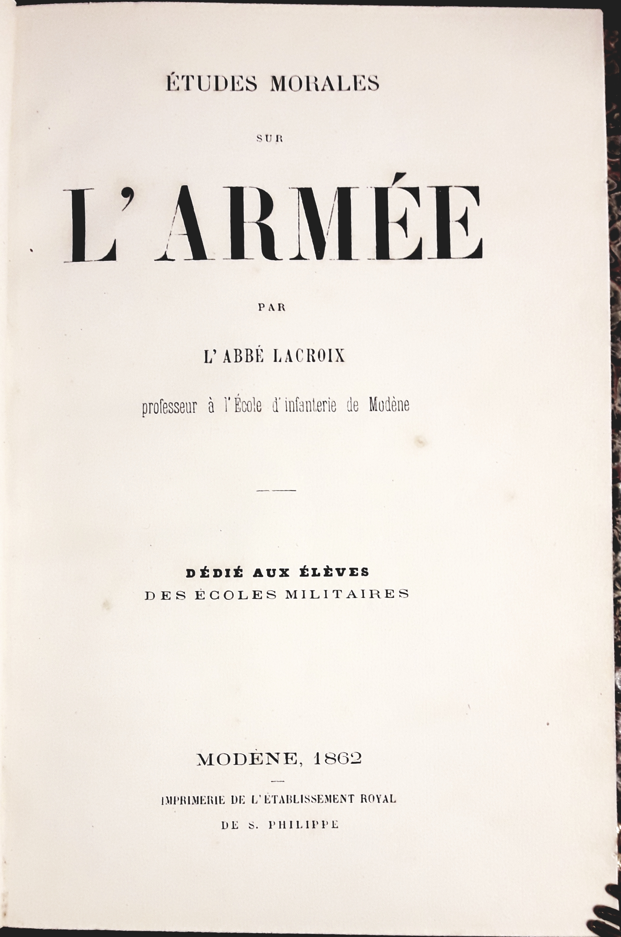 Etudes morales sur l'armée