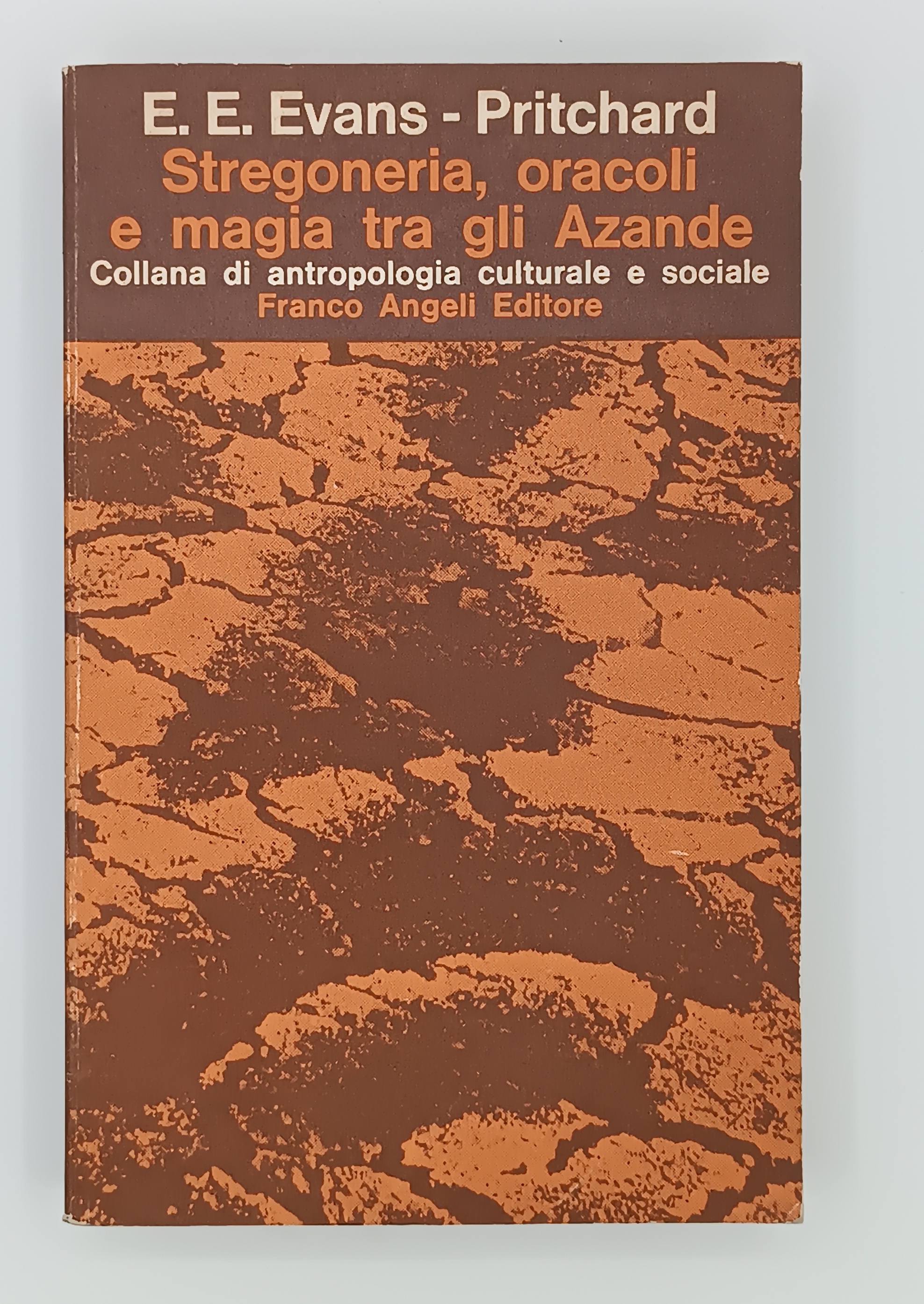 Stregoneria, oracoli e magia tra gli Azande