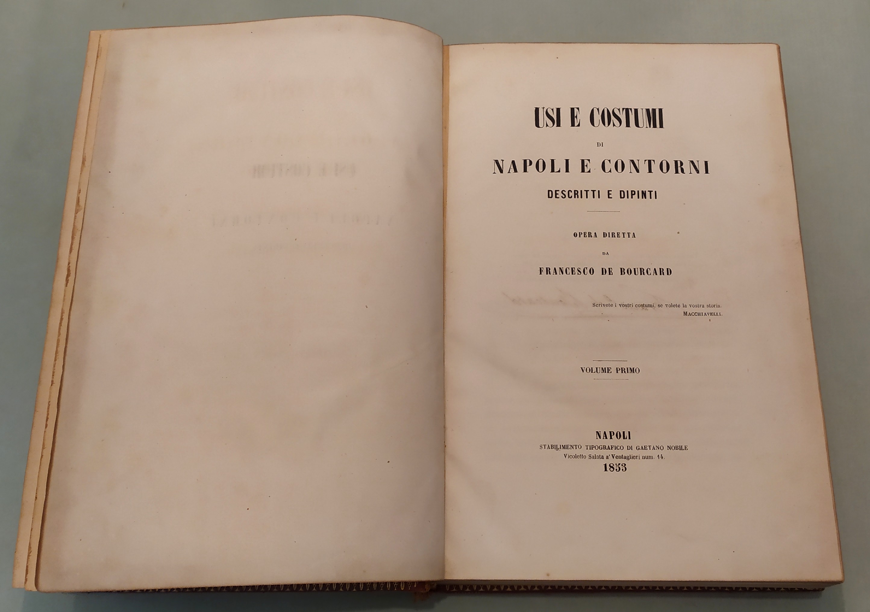 Usi e costumi di Napoli e contorni descritti e dipinti.