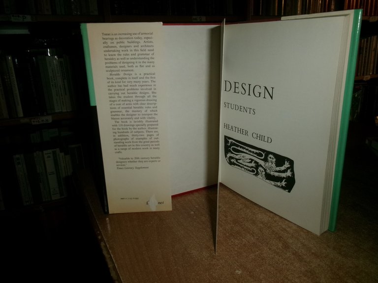 HERALDIC DESIGN. A Handbook for Students. HEATHER CHIL 1979