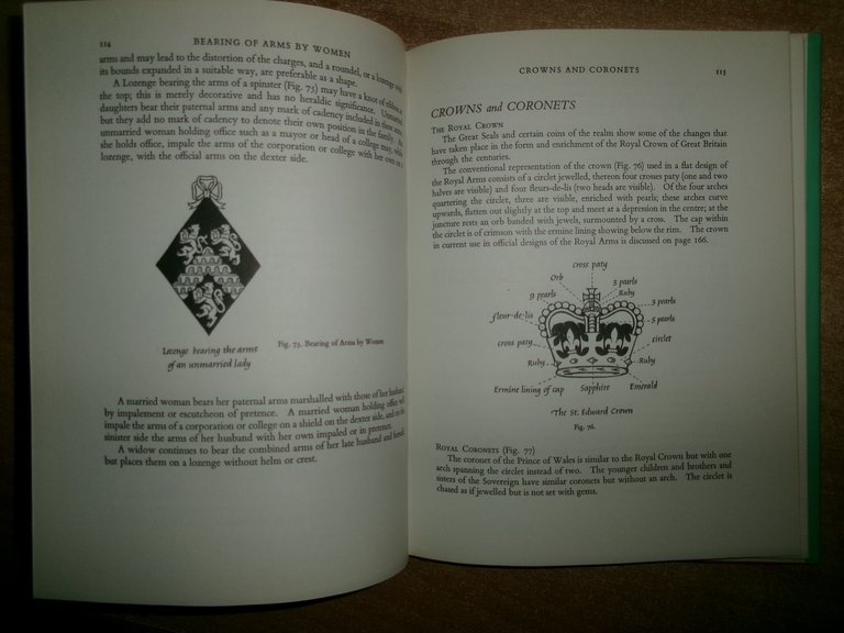 HERALDIC DESIGN. A Handbook for Students. HEATHER CHIL 1979