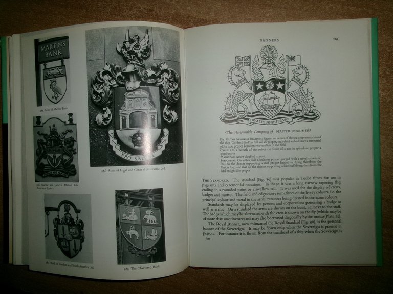 HERALDIC DESIGN. A Handbook for Students. HEATHER CHIL 1979