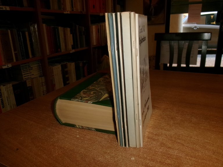 Travel and Exploration. 6 cataloghi di FRANK HAMMOND