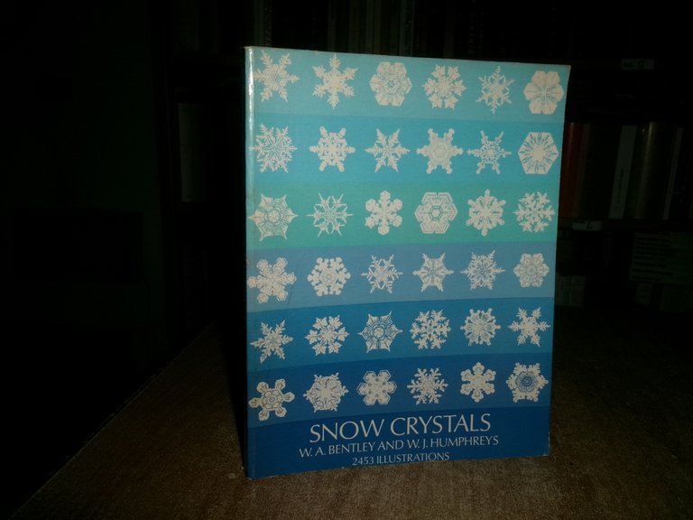 SNOW CRYSTALSW.A. Bentley and J. Humphreys 1962