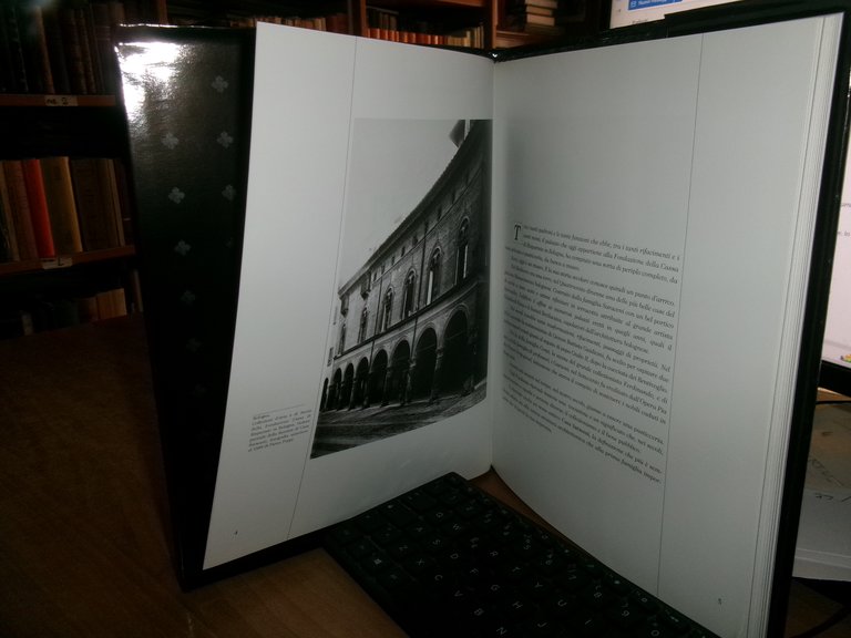 Casa SARACENI. Una Dimora Immaginaria a Bologna. Beatrice Buscaroli Fabbri …