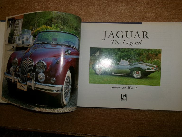 JAGUAR The Legend. Jonathan Wood 1997