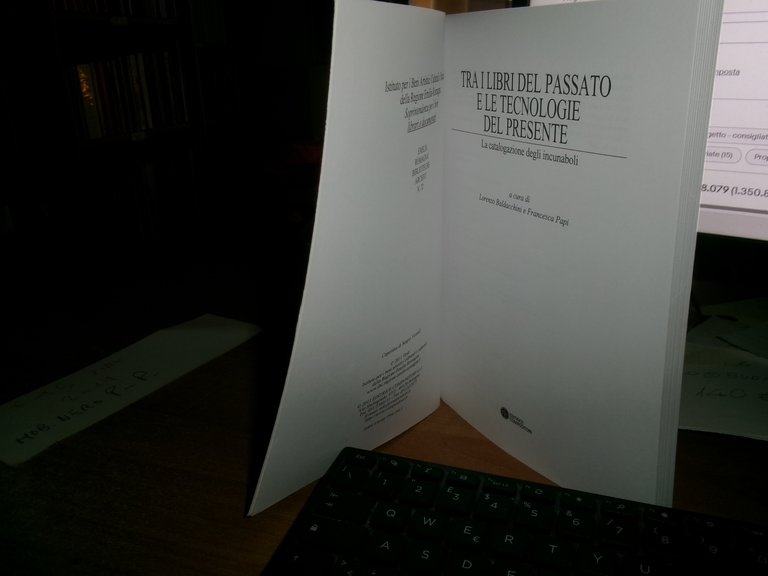 Tra libri del passato e le tecnologie del presente. A …