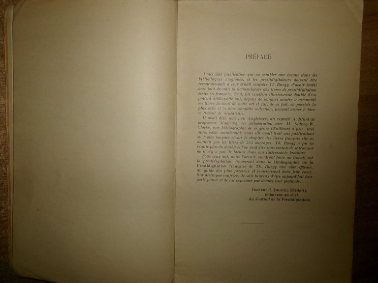 Bibliographie de la Prestidigitation Française Ancienne et Moderne. RUEGG 1931