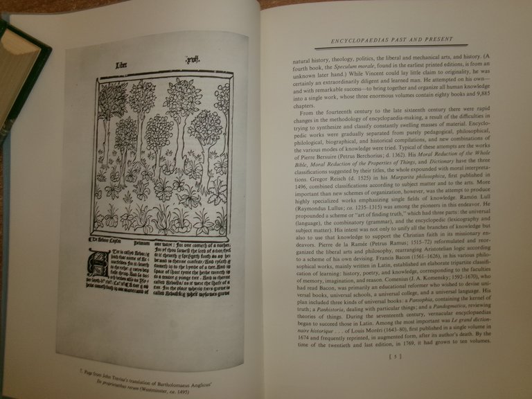 The Circle of Knowledge Encyclopaedias Past Present...JAMES M. WELLS 1968
