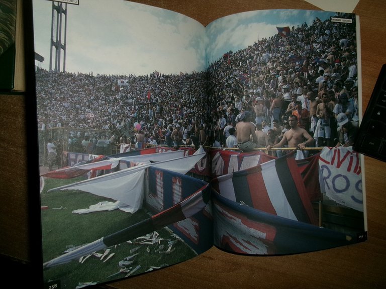 BOLOGNA F. C. 1909 MILLENOVECENTONOVE novant' anni di emozioni. Storia …