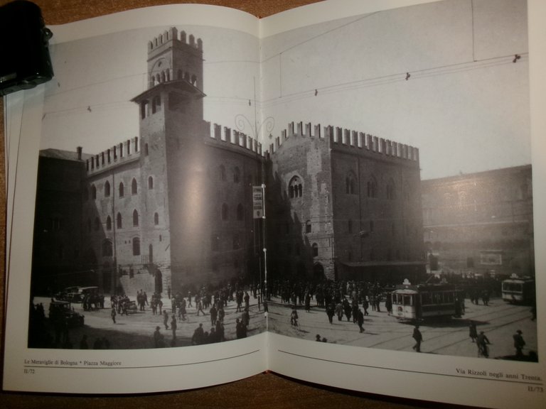 PIAZZA MAGGIORE. Le Meraviglie di Bologna - Santarini 1992