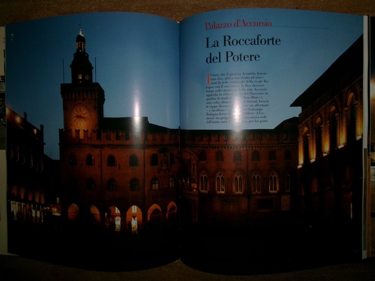 PIAZZA MAGGIORE l' anima di Bologna. Testi di Fabio Morellato …