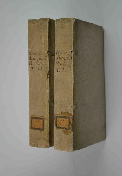 Antiquitatum romanorum jurisprudentiam illustrantium syntagma secundum ordinem Institutionum Justiniani digestum.