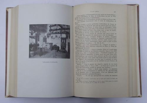 Histoire de la pharmacie a travers les ages.