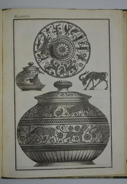 Recueil de fragmens de sculpture antique en terre cuite.