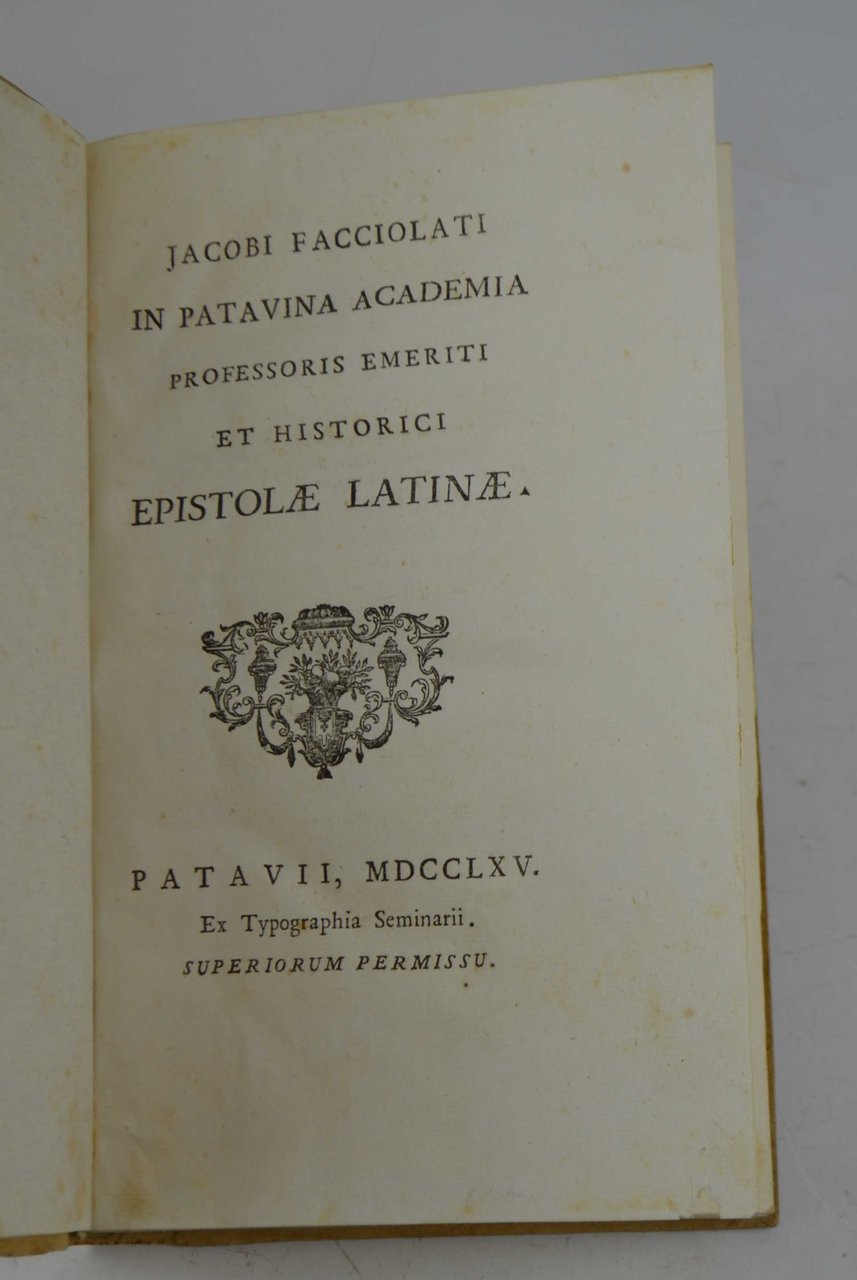 In patavina Academia professoris emeriti es historici Epistolae latinae.