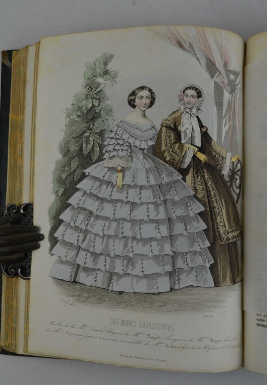 Les modes parisiennes.