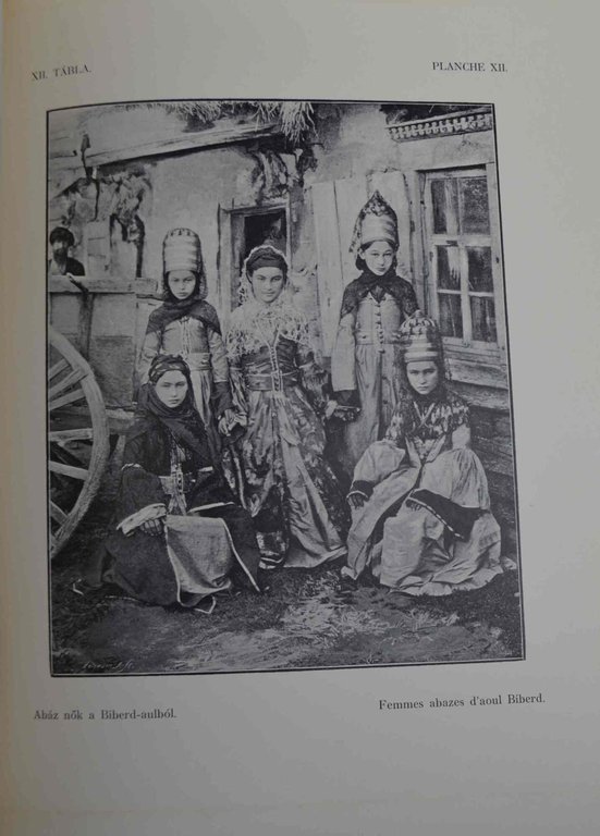 Voyages au Caucase et en Asie Centrale. Kaukázusi és Középázsiai …