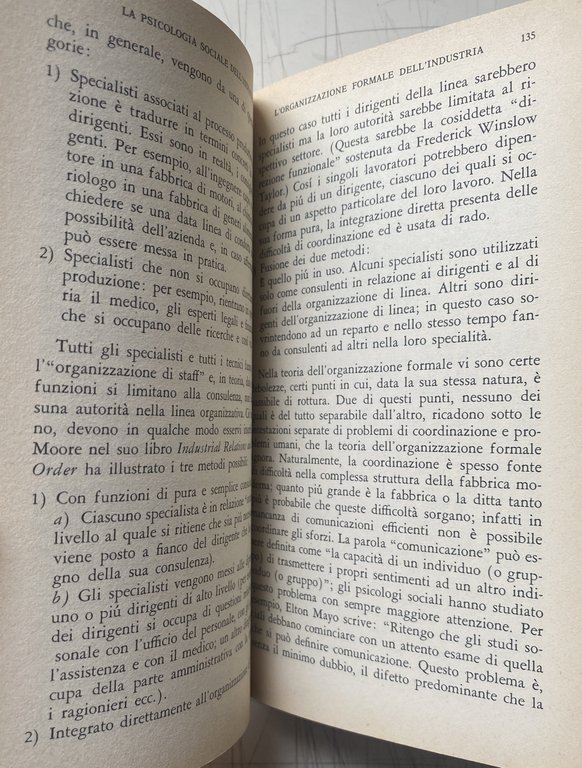 LA PSICOLOGIA SOCIALE DELL'INDUSTRIA. DEMOCRAZIA O AUTORITARISMO NELLE FABBRICHE?