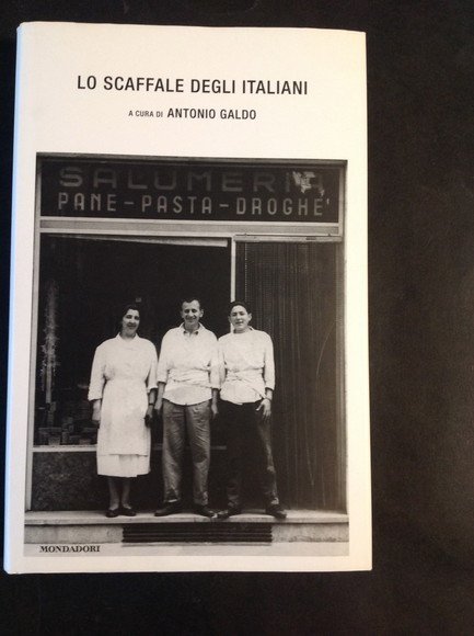 LO SCAFFALE DEGLI ITALIANI