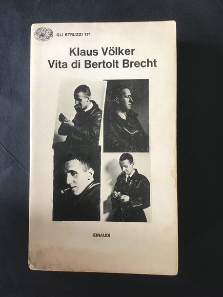 VITA DI BERTOLT BRECHT