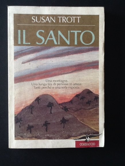 IL SANTO UNA MONTAGNA. UNA LUNGA FILA DI PERSONE IN …